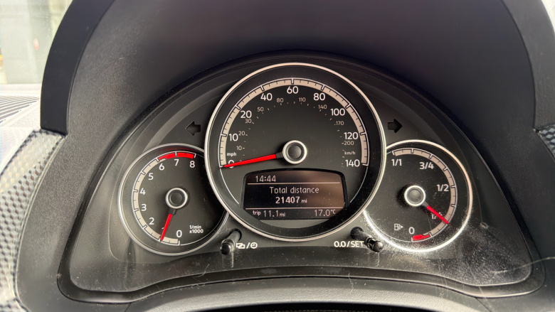 Volkswagen Up 1.0 65PS R-Line 5dr Petrol Hatchback